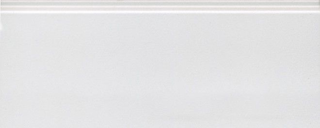 Плинтус Kerama Marazzi Магнолия белый матовый обрезной 12x30 FMF001R