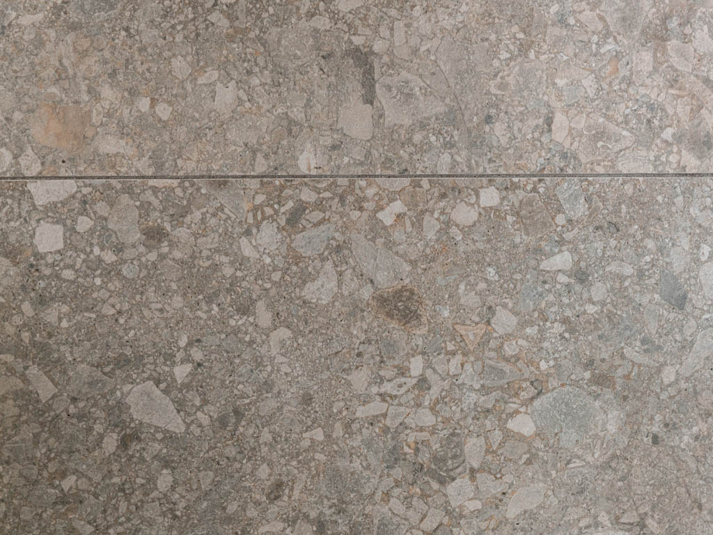 Керамогранит Laminam I Naturali Pietre Pietra Di Savoia Perla Bocciardato 100x300x5,6 LAMF005126