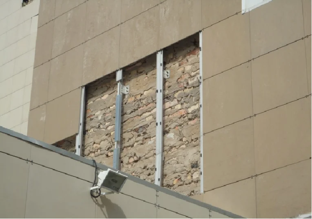 Почему керамогранит отклеивается