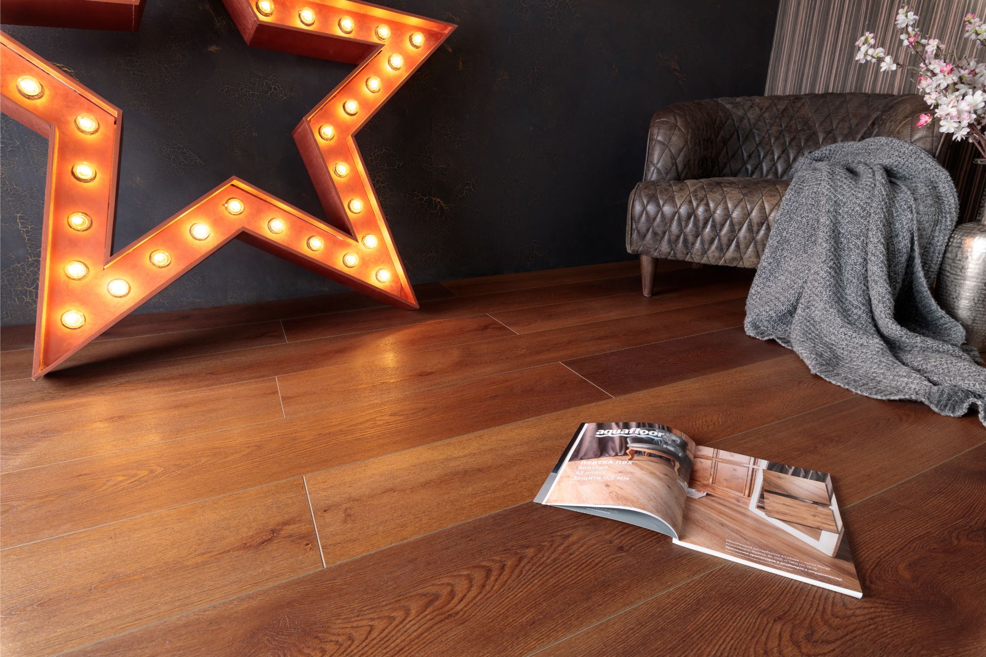 Кварцвиниловая плитка Aqua Floor Realwood XXL AF8022XXL 1800x228 Дуб Светлый замковый кварц винил напольный