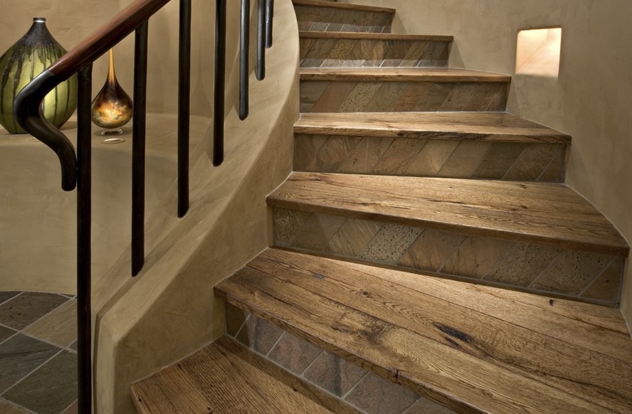 Лестница из керамогранита